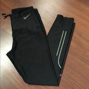 Nike Crop Leggings